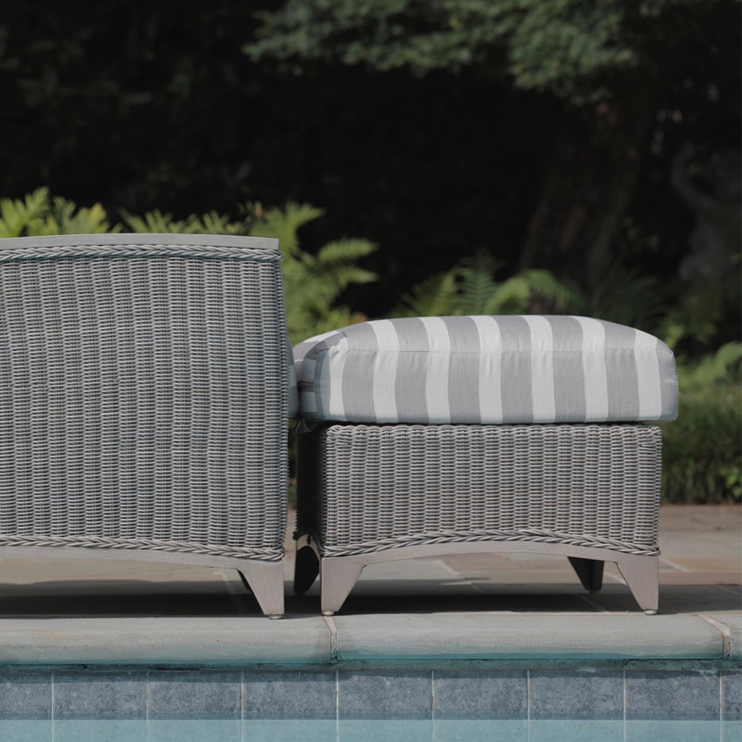 Summer Classics Astoria Ottoman