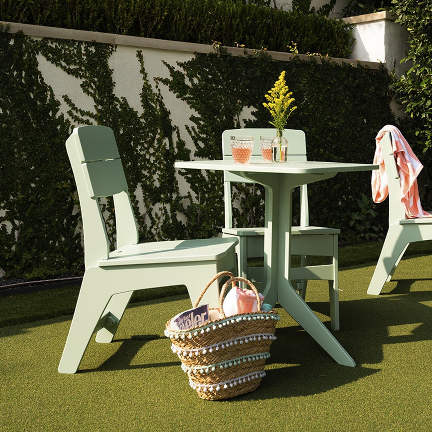 Ledge Lounger Mainstay Square Bistro Table