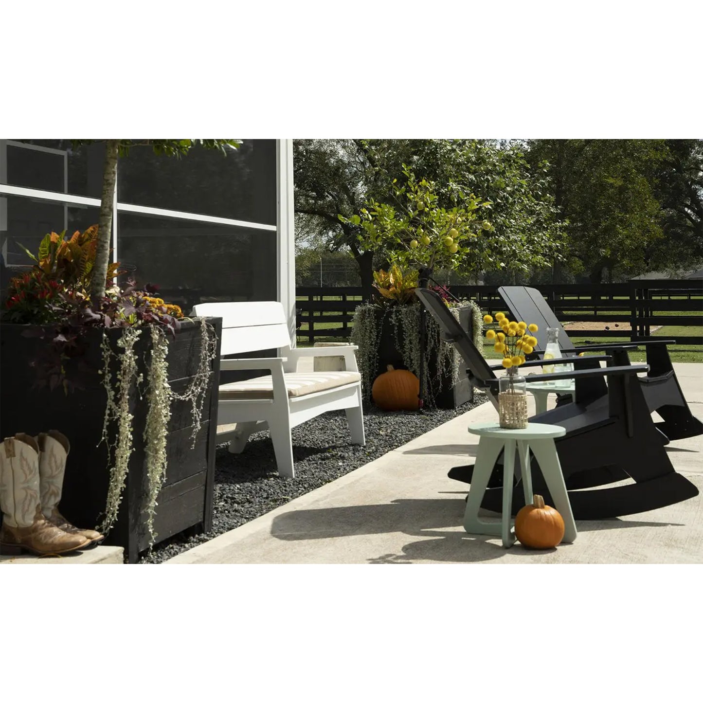 Ledge Lounger Mainstay Bench