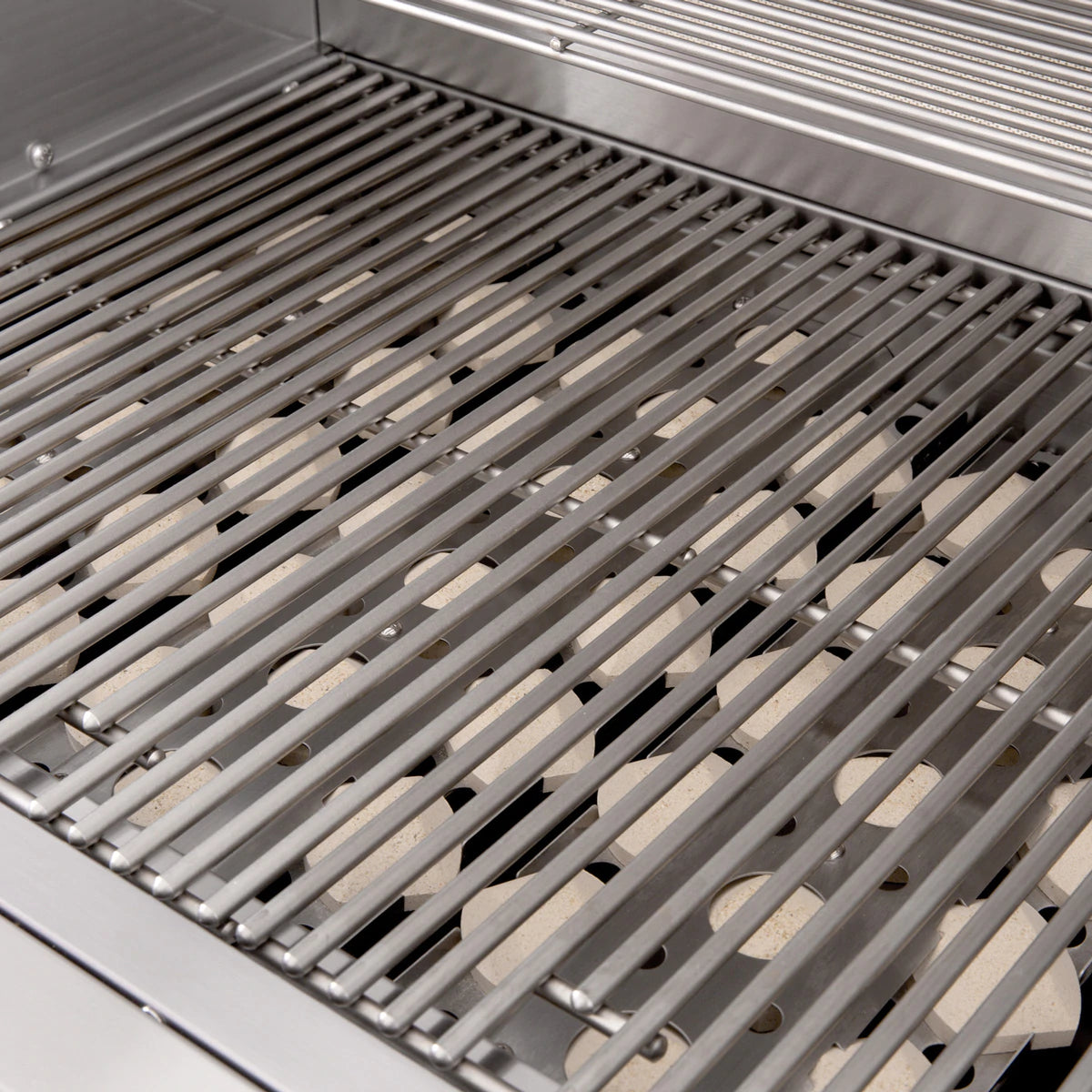 Summerset Sizzler 32-Inch Freestanding Grill