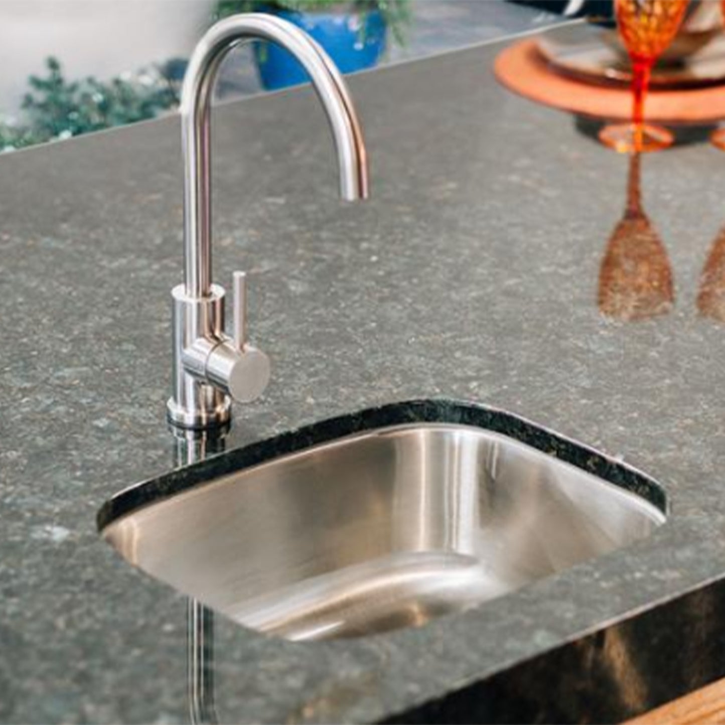 Summerset 19-Inch Stainless Steel Undermount Sink & 360º Hot/Cold Faucet