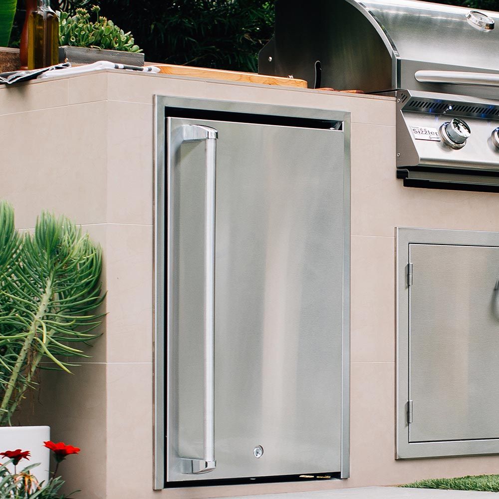 Summerset  21-Inch Deluxe Compact Fridge