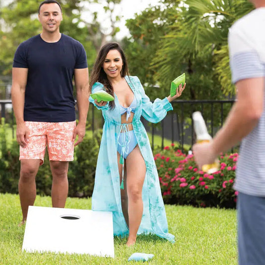 Ledge Lounger Cornhole Toss