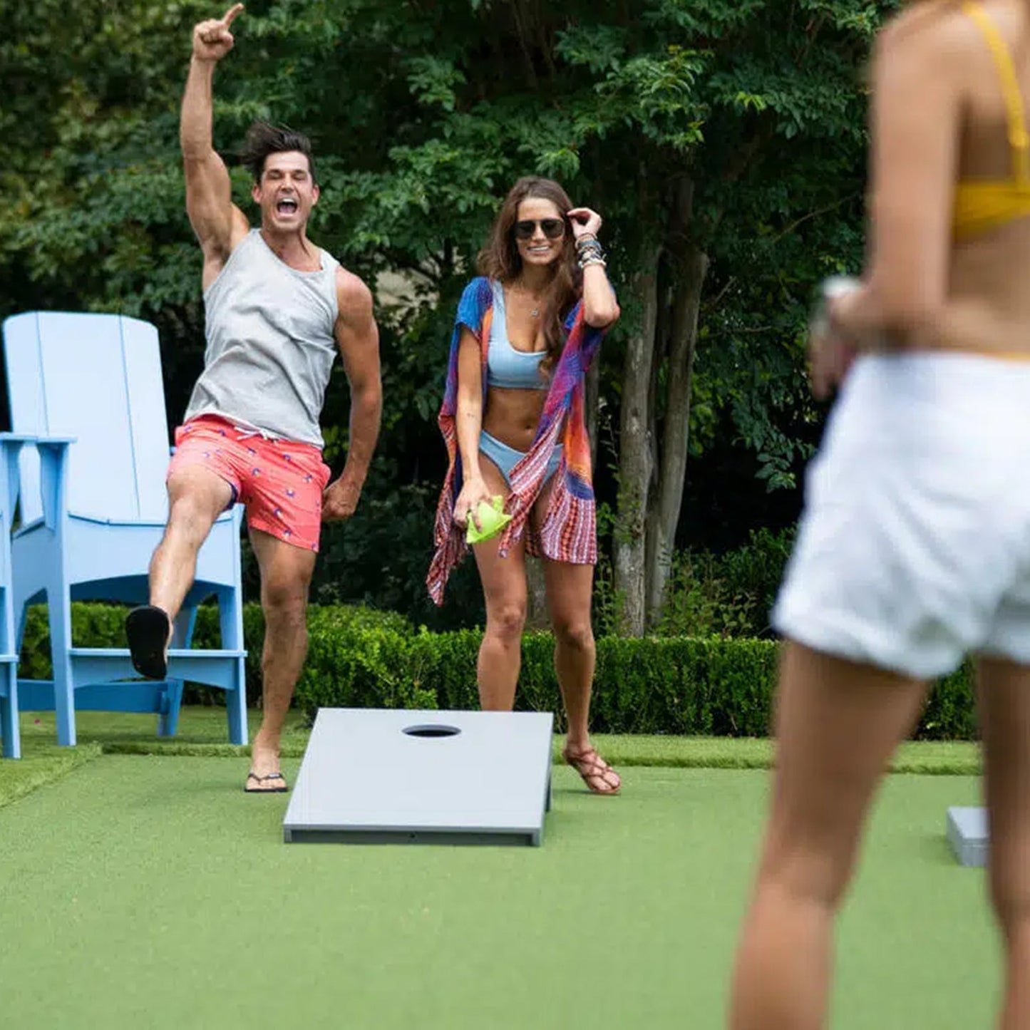 Ledge Lounger Cornhole Toss
