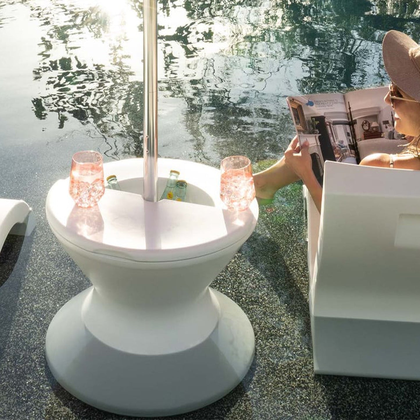 Ledge Lounger Signature Side Table Lid